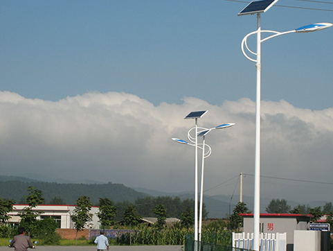 赤峰太阳能路灯创新设计：美观实用